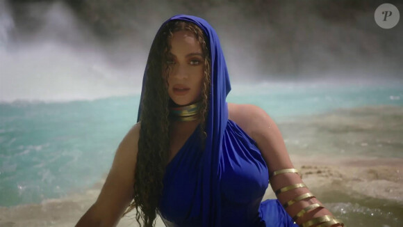 Beyoncé et sa fille Blue Ivy dans les clips vidéos de "Spirit" et "Bigger" du nouveau film "Le Roi Lion". Le 20 juillet 2019.
