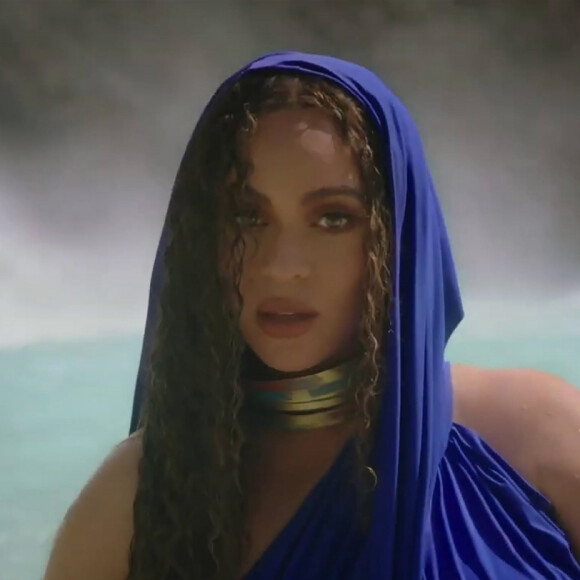 Beyoncé et sa fille Blue Ivy dans les clips vidéos de "Spirit" et "Bigger" du nouveau film "Le Roi Lion". Le 20 juillet 2019.