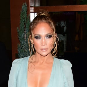 Jennifer Lopez à la cérémonie de remise des prix LAFCA "2020 Los Angeles Critics Association" à l'hôtel InterContinental Los Angeles Century City à Los Angeles, le 11 janvier 2020.  Los Angeles, CA - Celebrities at the 2020 Los Angeles Critics Association (LAFCA) Awards Ceremony at the InterContinental Los Angeles Century City. on January 11th 2020.11/01/2020 - Los Angeles