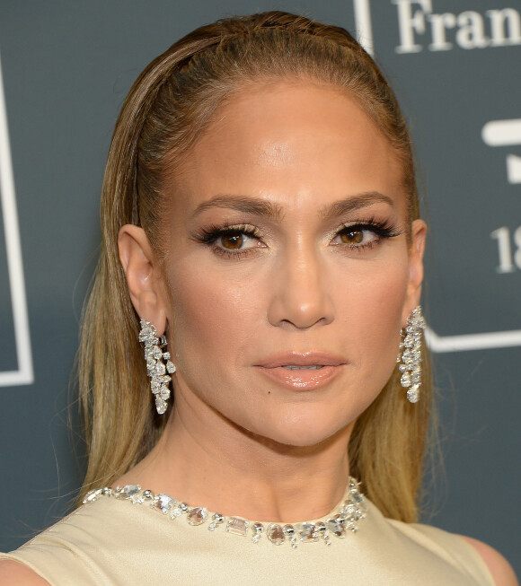 Jennifer Lopez - 25e édition de la soirée des "Critics Choice Awards" au Barker Hangar à Santa Monica, Los Angeles, Californie, Etats-Unis, le 12 janvier 2020.