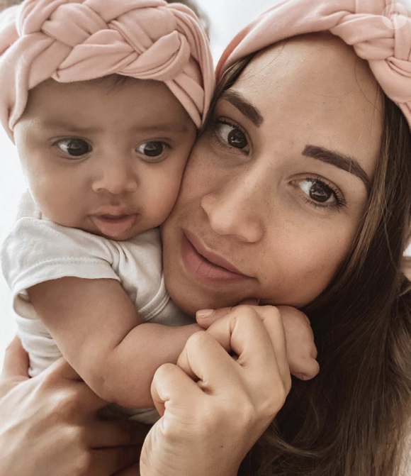 Cécilia (Koh Lanta) avec sa fille Sway - Instagram, décembre 2019