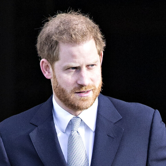 Première apparition publique une semaine après l'annonce de sa mise en retrait de la monarchie britannique avec sa femme du prince Harry, duc de Sussex, qui préside jeudi le tirage au sort de la Coupe du monde de rugby à XIII 2021 pour les tournois masculins, féminins et en fauteuil roulant au palais de Buckingham, à Londres, Royaume Uni, le 16 janvier 2020.