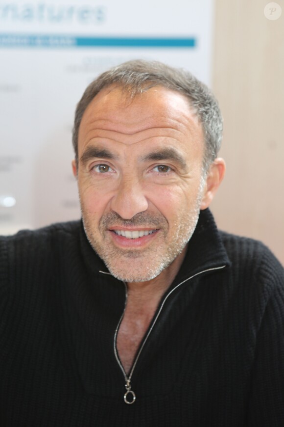 Nikos Aliagas au salon du Livre 2019 à la Porte de Versailles à Paris du 15 au 18 mars 2019. © Jean-Claude Woestelandt / Bestimage