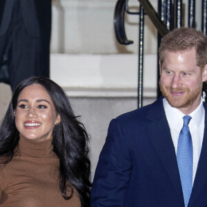 Meghan Markle, duchesse de Sussex, et le prince Harry, duc de Sussex, le 7 janvier 2020 lors de leur visite à la Maison du Canada à Londres suite à leur séjour outre-Atlantique dans les semaines précédentes.