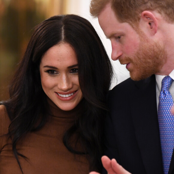 Meghan Markle, duchesse de Sussex, et le prince Harry, duc de Sussex, le 7 janvier 2020 lors de leur visite à la Maison du Canada à Londres suite à leur séjour outre-Atlantique dans les semaines précédentes.