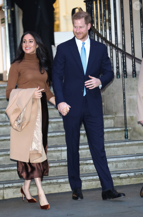 Meghan Markle, duchesse de Sussex, et le prince Harry, duc de Sussex, le 7 janvier 2020 lors de leur visite à la Maison du Canada à Londres suite à leur séjour outre-Atlantique dans les semaines précédentes.