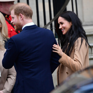 Meghan Markle, duchesse de Sussex, et le prince Harry, duc de Sussex, le 7 janvier 2020 lors de leur visite à la Maison du Canada à Londres suite à leur séjour outre-Atlantique dans les semaines précédentes.