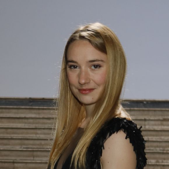 Déborah François assiste au défilé Tony Ward, collection Haute Couture printemps-été 2020, au Palais de la Découverte. Paris, le 20 janvier 2020. © Veeren-Clovis/Bestimage