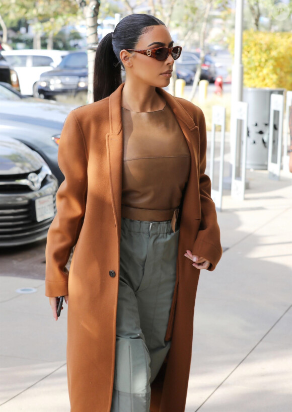 Exclusif - Kim Kardashian est allée faire ses dernières courses de Noël à Woodland Hills, le 24 décembre 2019.