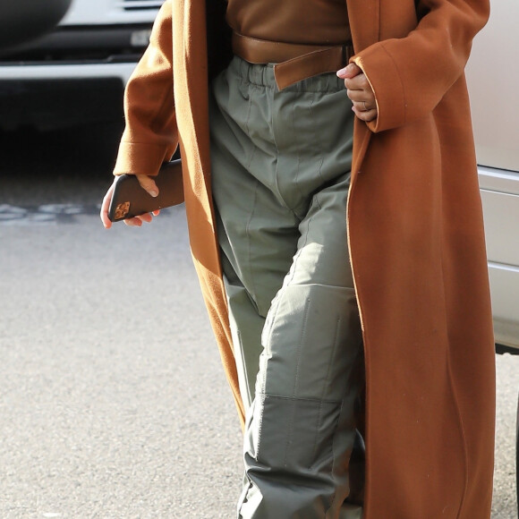 Exclusif - Kim Kardashian est allée faire ses dernières courses de Noël à Woodland Hills, le 24 décembre 2019.