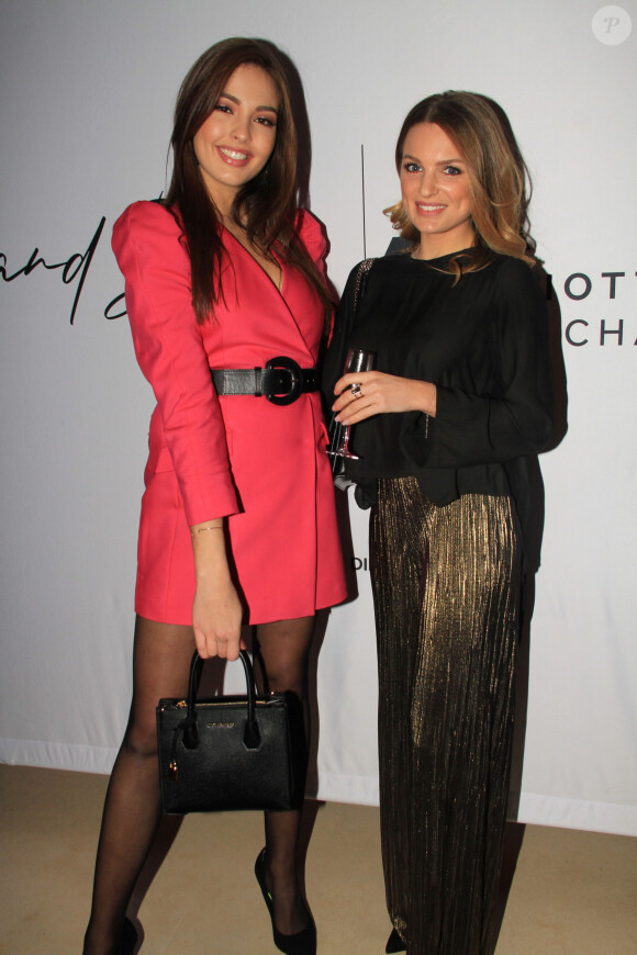 Sophie Diry (Miss Bourgogne) et Fiona Deshaye - People à la soirée "Le grand dîner" à l'Hôtel Marriott à Paris. Le 22 janvier 2020 © Baldini / Bestimage