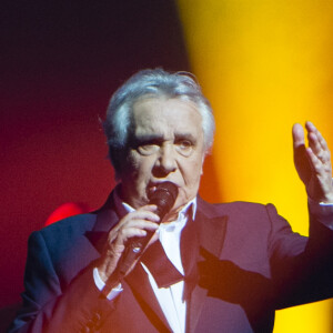 Exclusif - Michel Sardou - Ultime concert de Michel Sardou pour la dernière date de son spectacle "La dernière danse" à la Seine Musicale à Boulogne-Billancourt le 12 avril 2018. Le chanteur a rassemblé plus de 400 000 spectateurs pour une tournée de 82 concerts. © Pierre Perusseau/Bestimage