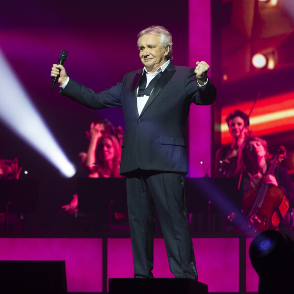 Exclusif - Michel Sardou - Ultime concert de Michel Sardou pour la dernière date de son spectacle "La dernière danse" à la Seine Musicale à Boulogne-Billancourt le 12 avril 2018. Le chanteur a rassemblé plus de 400 000 spectateurs pour une tournée de 82 concerts. © Pierre Perusseau/Bestimage