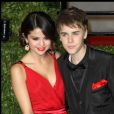  Justin Bieber et Selena Gomez - Soirée Vanity Fair au Sunset Tower Hotel. Los Angeles. Le 27 février 2011. 