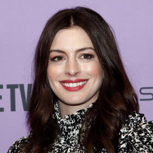 Anne Hathaway - Première du film "The Last Thing He Wanted" au Festival du Film de Sundance à Park City, dans l'Utah, le 27 janvier 2020.