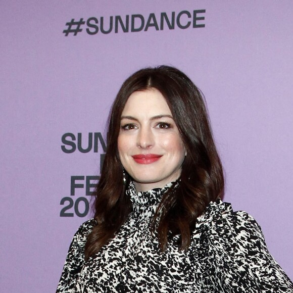 Anne Hathaway - Première du film "The Last Thing He Wanted" au Festival du Film de Sundance à Park City, dans l'Utah, le 27 janvier 2020.