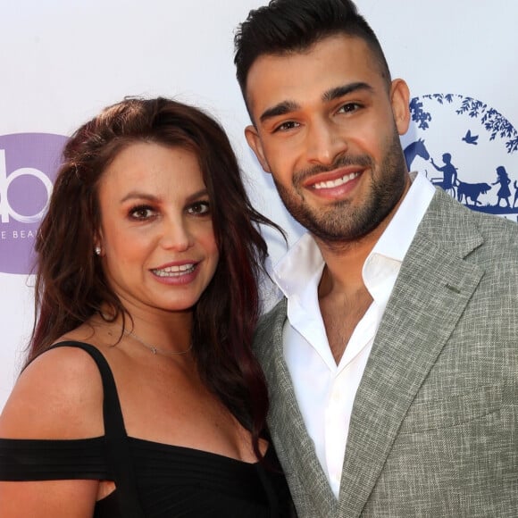 Britney Spears et son compagnon Sam Asghari sur le tapis rouge " The Daytime Beauty Awards " à Los Angeles Le 20 septembre 2019