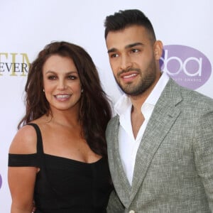 Britney Spears et son compagnon Sam Asghari sur le tapis rouge " The Daytime Beauty Awards " à Los Angeles Le 20 septembre 2019