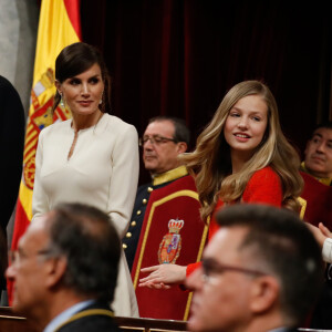 Le roi Felipe VI d'Espagne, accompagné de sa femme la reine Letizia et de leurs filles la princesse Leonor des Asturies et l'infante Sofia, présidait à la cérémonie d'ouverture de la XIVe législature au Parlement espagnol, le 3 février 2020 à Madrid.