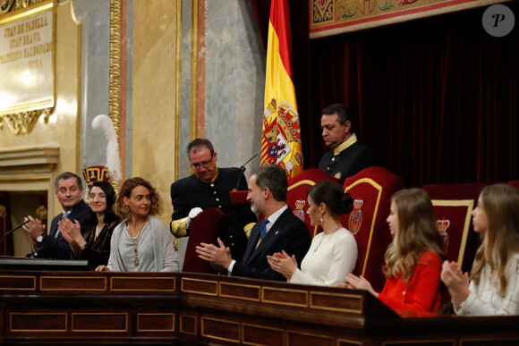 Le roi Felipe VI d'Espagne, accompagné de sa femme la reine Letizia et de leurs filles la princesse Leonor des Asturies et l'infante Sofia, présidait à la cérémonie d'ouverture de la XIVe législature au Parlement espagnol, le 3 février 2020 à Madrid.