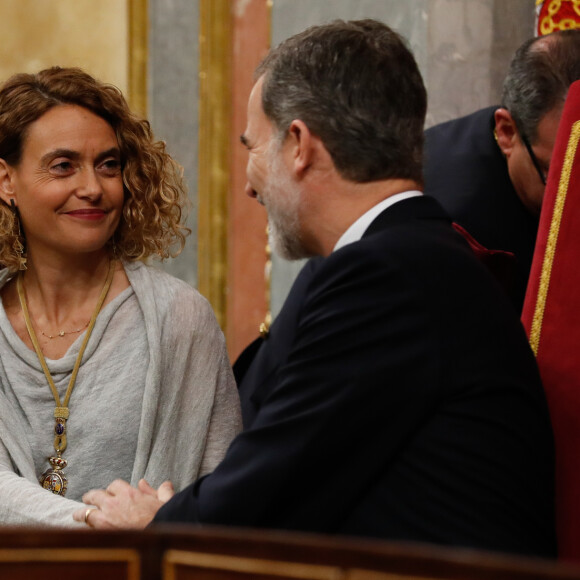 Le roi Felipe VI d'Espagne, accompagné de sa femme la reine Letizia et de leurs filles la princesse Leonor des Asturies et l'infante Sofia, présidait à la cérémonie d'ouverture de la XIVe législature au Parlement espagnol, le 3 février 2020 à Madrid.