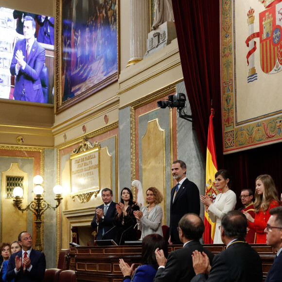 Le roi Felipe VI d'Espagne, accompagné de sa femme la reine Letizia et de leurs filles la princesse Leonor des Asturies et l'infante Sofia, présidait à la cérémonie d'ouverture de la XIVe législature au Parlement espagnol, le 3 février 2020 à Madrid.