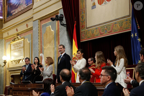 Le roi Felipe VI d'Espagne, accompagné de sa femme la reine Letizia et de leurs filles la princesse Leonor des Asturies et l'infante Sofia, a reçu la cérémonie d'ouverture de la XIVe législature au Parlement espagnol, le 3 février 2020 à Madrid.