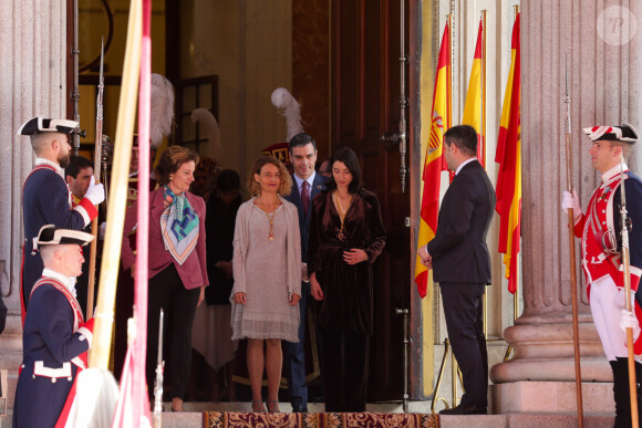 Le roi Felipe VI d'Espagne, accompagné de sa femme la reine Letizia et de leurs filles la princesse Leonor des Asturies et l'infante Sofia, présidait à la cérémonie d'ouverture de la XIVe législature au Parlement espagnol, le 3 février 2020 à Madrid.