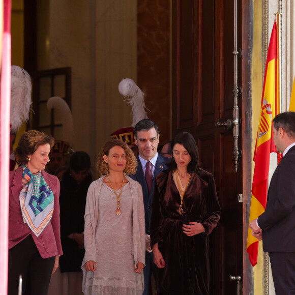 Le roi Felipe VI d'Espagne, accompagné de sa femme la reine Letizia et de leurs filles la princesse Leonor des Asturies et l'infante Sofia, présidait à la cérémonie d'ouverture de la XIVe législature au Parlement espagnol, le 3 février 2020 à Madrid.