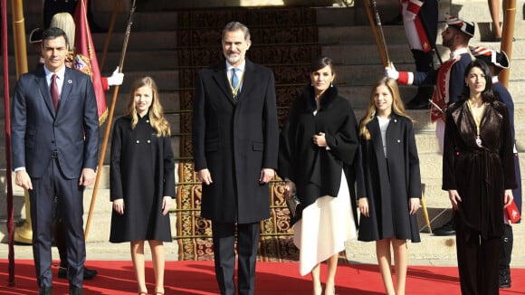 Felipe et Letizia d'Espagne : Leonor et Sofia appliquées avec eux au Parlement