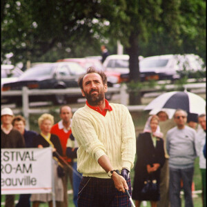 Archives- Claude Brasseur- Golf à Deauville en 1983. 