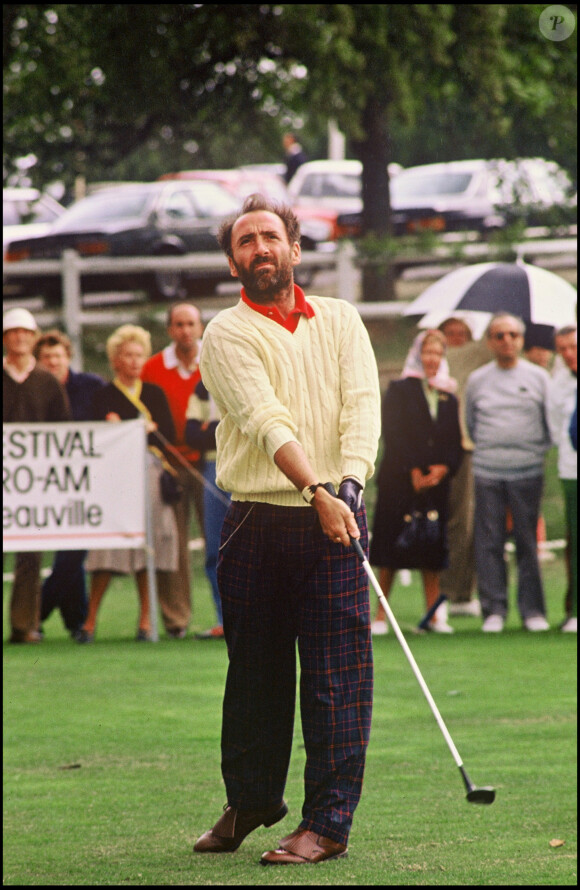 Archives- Claude Brasseur- Golf à Deauville en 1983. 
