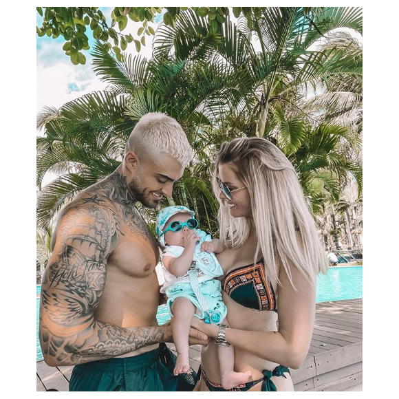 Jessica Thivenin avec son mari Thibault Garcia et leur fils Maylone en vacances à l'île Maurice - Instagram, 28 janvier 2020