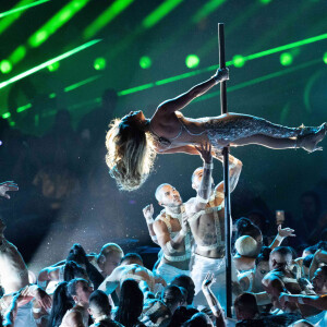 Jennifer Lopez en concert à la mi-temps du Super Bowl LIV (Pepsi Super Bowl LIV Halftime Show) au Hard Rock Stadium. Miami, le 2 février 2019.