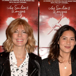 Nikos Aliagas, sa compagne Tina Grigoriou, Marc Lavoine et sa compagne Line Papin au photocall de la générale de presse du spectacle musicale "Les Souliers Rouges" aux Folies Bergères à Paris, France, le 4 février 2020. © Veeren/Bestimage