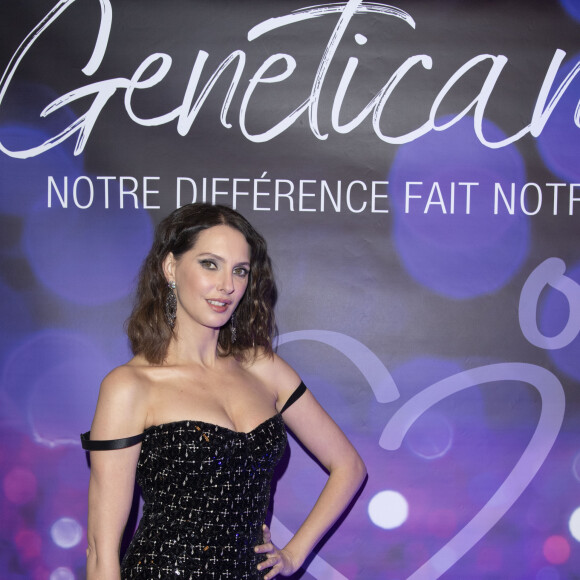 Exclusif - Frédérique Bel lors de la 3ème édition de la soirée de gala de l'association Geneticancer à l'école hôtelière Médéric à Paris le 16 novembre 2019. © Pierre Perusseau / Bestimage