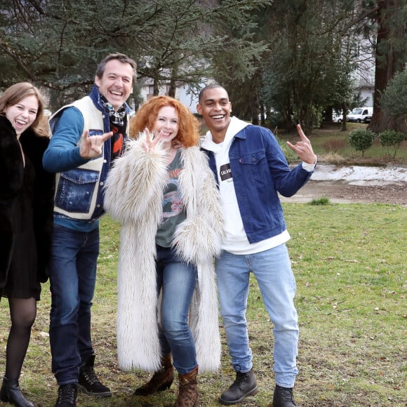 Jean-Luc Reichmann, Mathilde Lebrequier, Maria Schmitt, et Alexandre Achddjian lors du photocall de la série "Léo Matteï, Brigade des mineurs" lors du 22ème Festival des créations télévisuelles de Luchon, France, le 7 février 2020. © Patrick Bernard/Bestimage