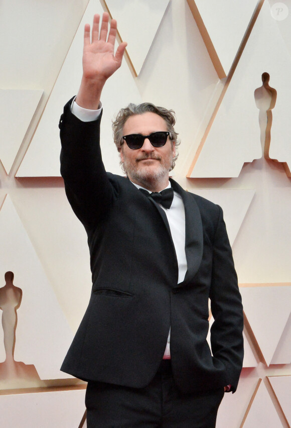 Joaquin Phoenix a reçu l'Oscar du meilleur acteur pour son rôle du Joker le 9 février 2020 lors de la 92e cérémonie des Oscars à Los Angeles.