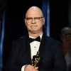 Steven Bognar, lauréat du prix du long métrage documentaire pour "American Factory" durant la 92ème cérémonie des Oscars 2020 au Hollywood and Highland à Los Angeles, Californie, Etats-Unis, le 9 février 2020. 
Photo : AMPAS via USA TODAY NETWORK/SPUS/ABACAPRESS.COM