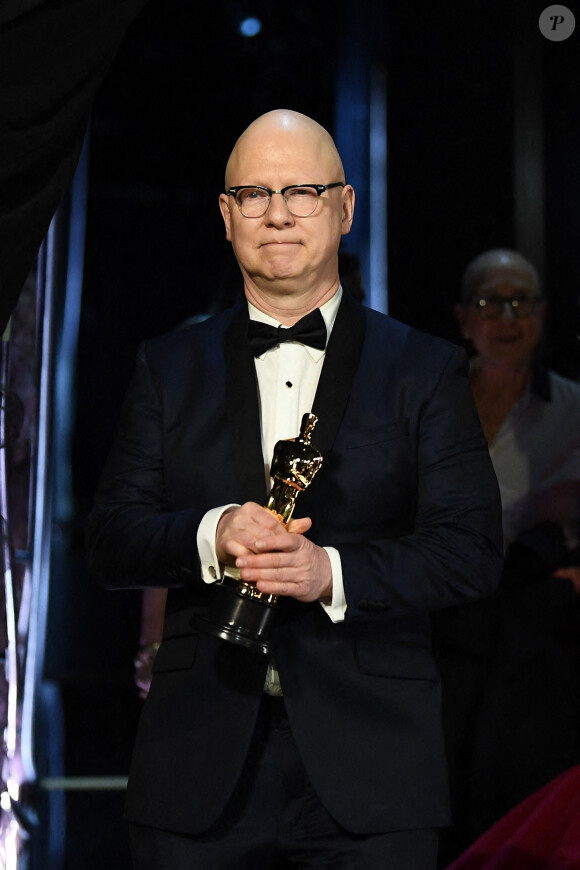 Steven Bognar, lauréat du prix du long métrage documentaire pour "American Factory" durant la 92ème cérémonie des Oscars 2020 au Hollywood and Highland à Los Angeles, Californie, Etats-Unis, le 9 février 2020. 
Photo : AMPAS via USA TODAY NETWORK/SPUS/ABACAPRESS.COM