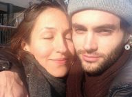 Penn Badgley (You) bientôt papa : sa femme enceinte, après deux fausses couches