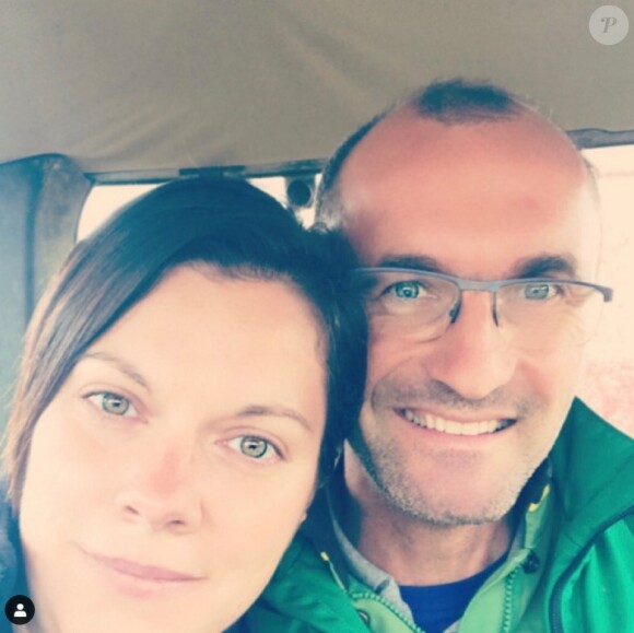 Jo, candidat de "L'amour est dans le pré" en 2012 est en couple avec Claire. La jeune femme est hospitalisée. Janvier 2020.