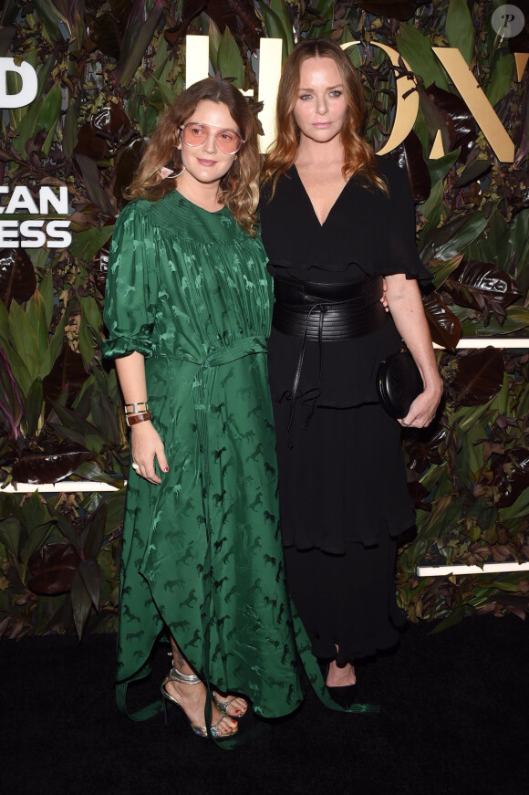Drew Barrymore et Stella McCartney à la soirée WWD Honors at Intercontinental Barclay à New York, le 29 octobre 2019.