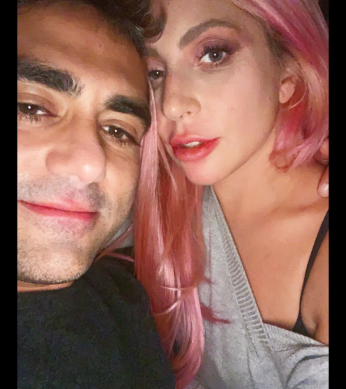 Lady Gaga pose avec son nouveau chéri Michael Polansky et fait une  annonce... - Purepeople