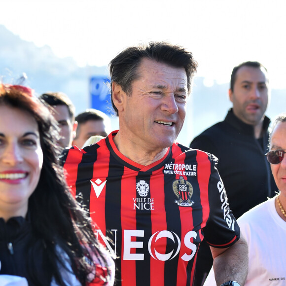 Christian Estrosi, le maire de Nice et sa femme Laura Tenoudji participent au jogging du Carnaval de Nice sur la promenade des Anglais à Nice, le 15 février 2020. Tous les participants sont déguisés. © Bruno Bebert / Bestimage