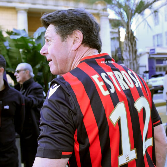 Christian Estrosi, le maire de Nice et sa femme Laura Tenoudji participent au jogging du Carnaval de Nice sur la promenade des Anglais à Nice, le 15 février 2020. Tous les participants sont déguisés. © Bruno Bebert / Bestimage