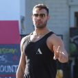 Sam Asghari, le fiancé de B. Spears, est allé déjeuner avec une mystérieuse inconnue dans le quartier de Beverly Hills à Los Angeles, le 5 novembre 2019