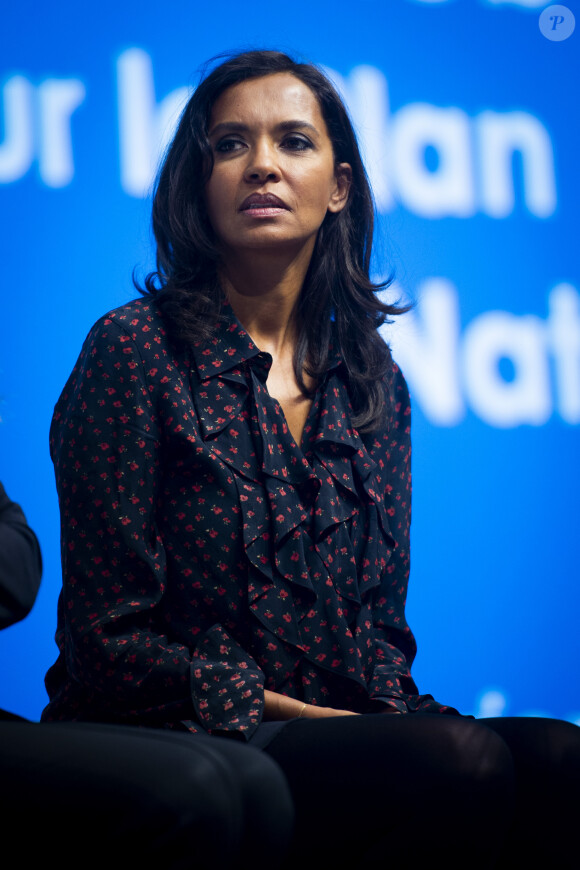 Karine Le Marchand (marraine de la CNDP (Commission nationale du débat public) et animatrice de lémission "L'amour est dans le pré") au 57ème salon International de l'Agriculture au parc des expositions de la porte de Versailles à Paris, France, le 23 février 2020. © Jean-Baptiste Autissier/Panoramic/Bestimage