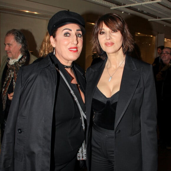 Rossy de Palma et Monica Bellucci lors du vernissage de l'exposition consacrée à l'oeuvre et l'imaginaire de Christian Louboutin "l'Exhibitionniste' (L'Exibition[niste]) au Palais de la Porte Dorée, à Paris, France, le 24 février 2020. © Philippe Baldini/Bestimage