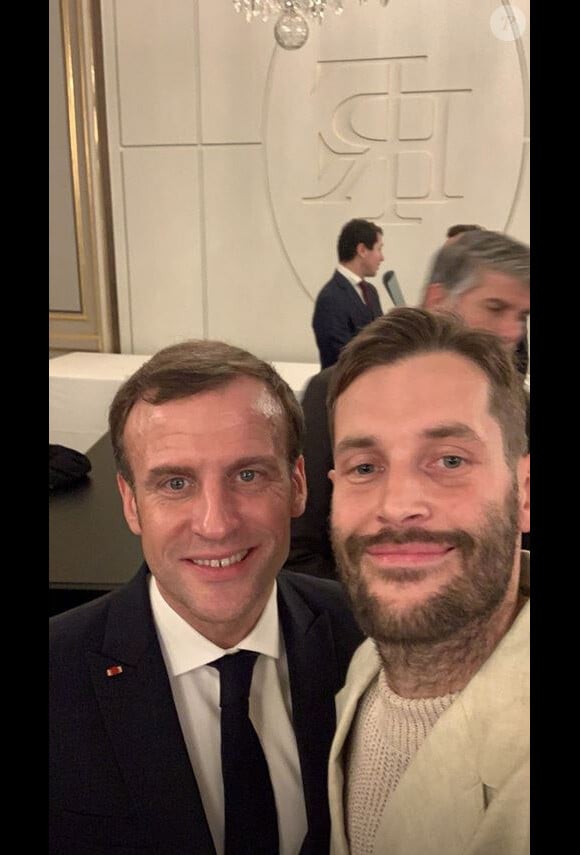 Emmanuel Macron et Simon Porte Jacquemus lors du dîner offert par le président de la République et madame Brigitte Macron en l'honneur de la création et à l'occasion de la semaine de la mode, au palais de l'Élysée. Paris, le 24 février 2020.